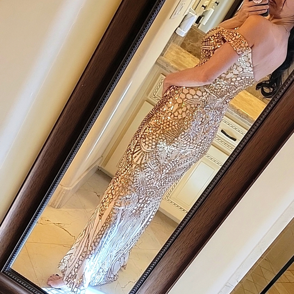 Gorgeous Gold Sequined Off-shoulder Fishtail Ball Gown, XS - Picture 13 of 16